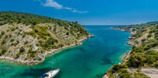 Διακοπές με ιστιοπλοϊκό