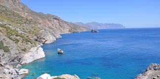 Αμοργός – Βουτιές στο απέραντο γαλάζιο!